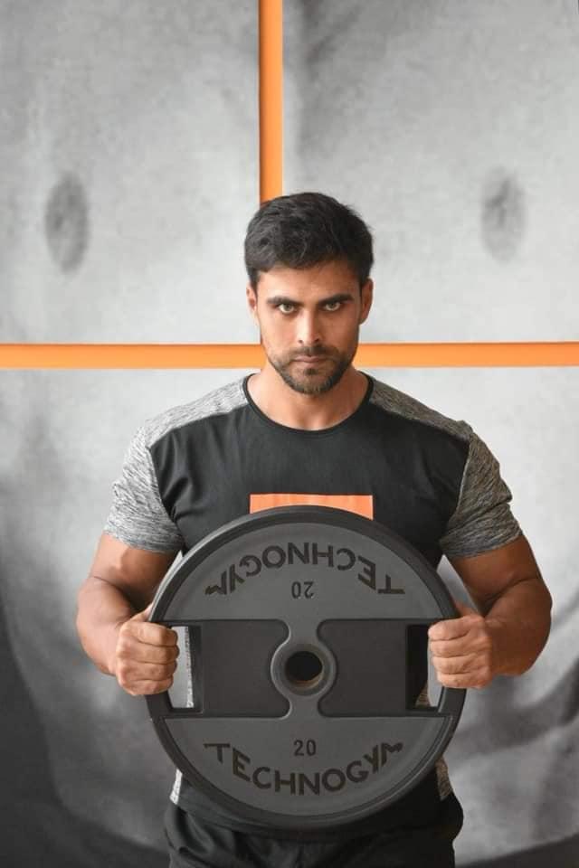 Cum arată și cu ce se ocupă acum, cea mai iubită ispită de la „Insula Iubirii”. Pandemia de COVID-19 a prins-o în Italia