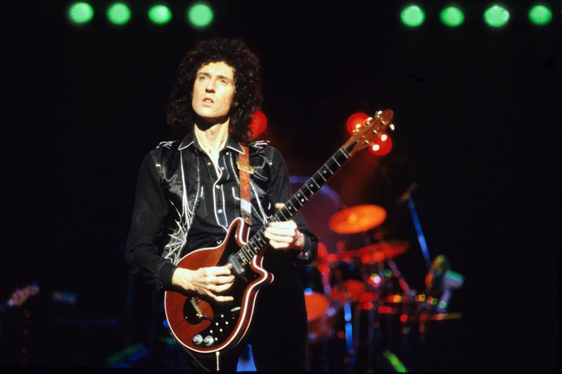 „Am fost la un pas de moarte. Nu vreau milă!” Brian May, legendarul chitarist al trupei Queen, a ajuns în stare gravă la spital
