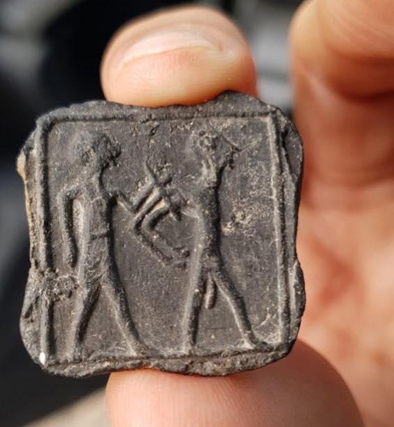 "Mami, asta e o... tabletă?" Un băiețel a descoperit "o tabliță de lut veche de 3.500 de ani". A găsit comoara întâmplător!