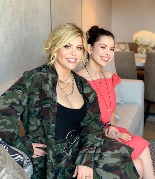 Impecabilă din cap până în picioare! Loredana, ”ZEIȚĂ” la aproape 50 de ani! Artista face senzație pe Instagram. Fanii au reacţionat imediat | FOTO