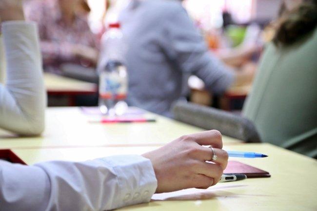 S-a decis! Cum se va face admiterea la facultăți în acest an! Ce elevi scapă de examene