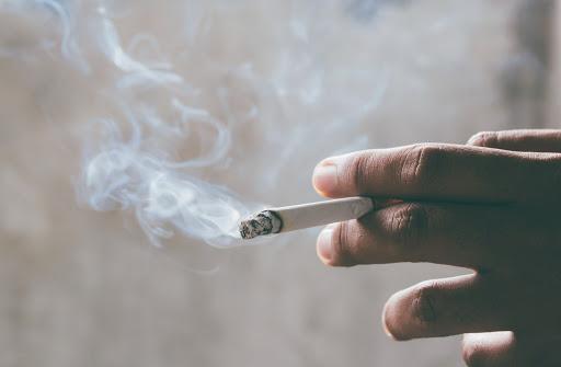 Lovitură grea pentru fumătorii din România! Ce țigări dispar de pe piață începând cu 20 mai 2020