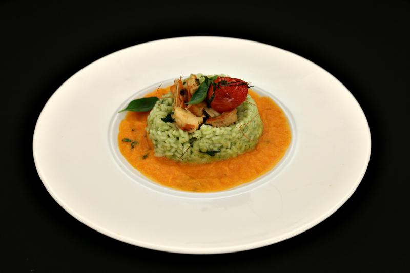 Rețetele din marile restaurante din România, făcute la Titani la cuțite cu ingrediente simple, la îndemâna oricui