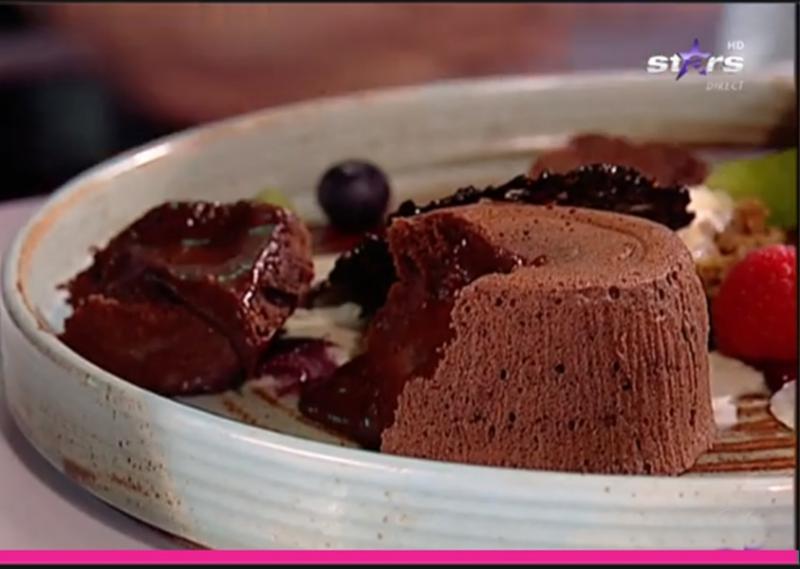 Cum preparăm cea mai reușită rețetă de Lava cake cu ciocolată amăruie - Rețeta lui Chef Munti