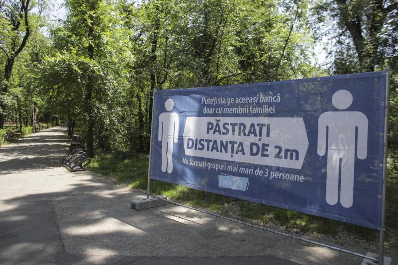 FOTO | Bucureștiul a furat startul! S-au deschis toate parcurile mari din Sectorul 2. Viceprimar: "Măsura nu e ilegală, mergem pe alee cum mergem pe trotuar"