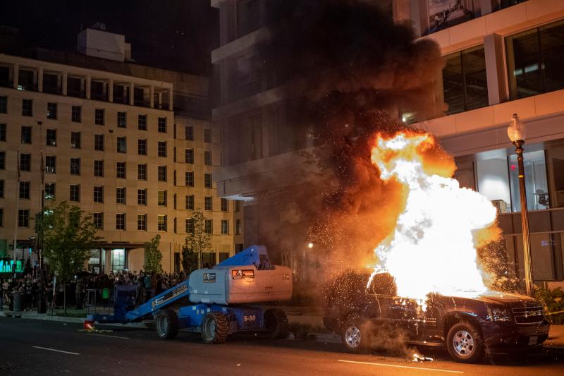 SUA, în prag de război civil! Președintele Donald Trump a fost ascuns într-un buncăr secret. Informația, confirmată de oficiali de la Casa Albă