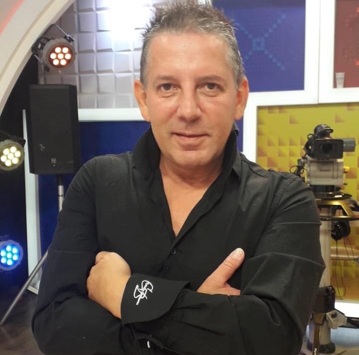 Ce lovituri uriașe a primit Costin Mărculescu, când trebuia să fie cel mai fericit! De ce și-a cunoscut fiul abia la 5 ani. Tensiuni cu mama copilului, în direct. „Să îl lăsăm!” VIDEO