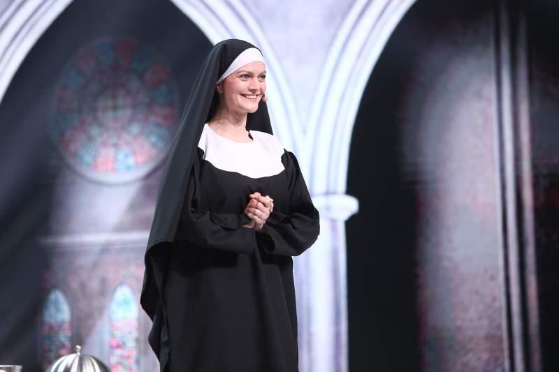 Cine este Magdalena Chihaia, măicuța păcătoasă de la iUmor! Tânăra a pus juriul pe jar