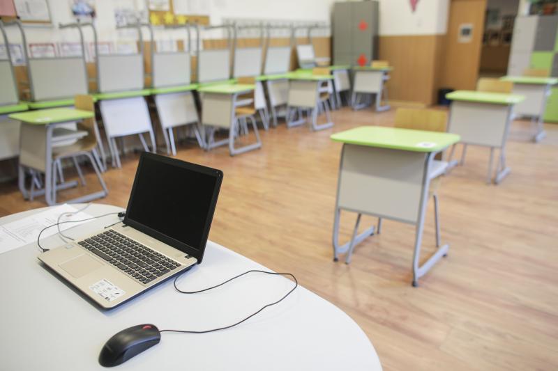 Bacul și Evaluarea, complet diferite! Cum au arătat, astăzi, sălile de clasă unde s-au întors elevii din anii terminali