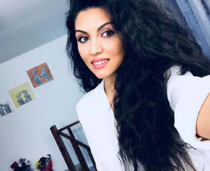 Doiniţa Oancea, într-o rochie SUPERSEXY! Cum arată actrița din "Sacrificiul" cu o croială extrem de îndrăzneață! | FOTO