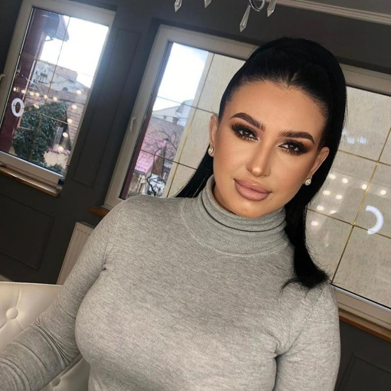 Mirela, ce-ai păţit la faţă? Fosta concurentă de la ''Insula Iubirii'' a ajuns de nerecunoscut: "Parcă nici nu ești tu" | FOTO