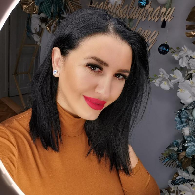 Mirela, ce-ai păţit la faţă? Fosta concurentă de la ''Insula Iubirii'' a ajuns de nerecunoscut: "Parcă nici nu ești tu" | FOTO