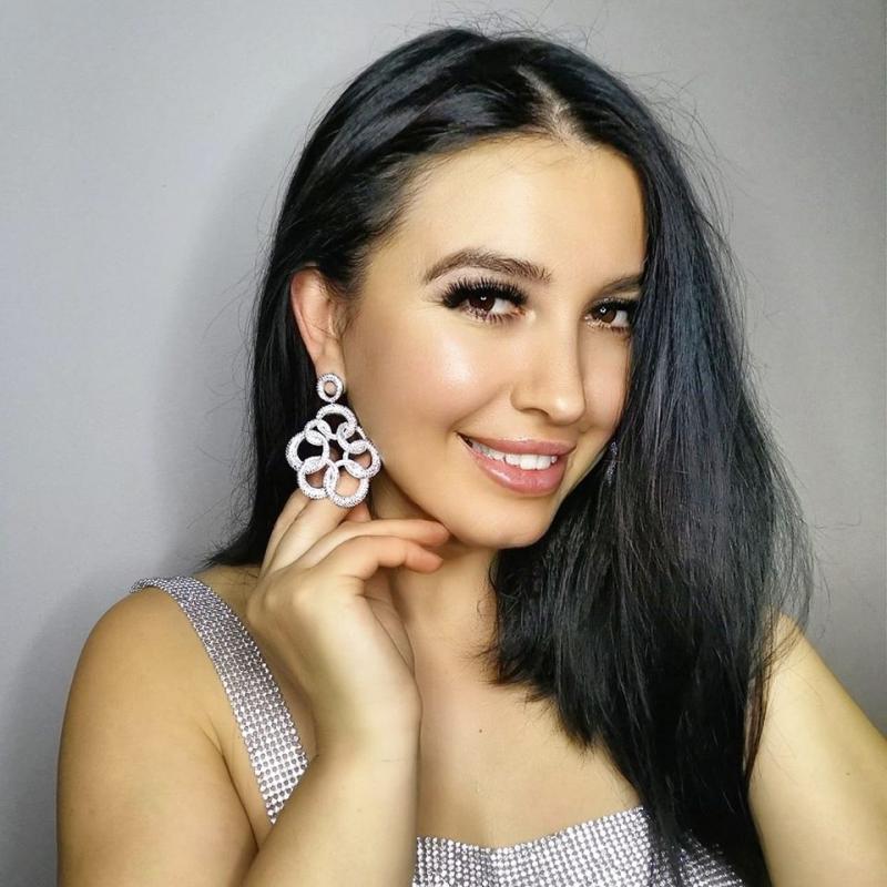 Mirela, ce-ai păţit la faţă? Fosta concurentă de la ''Insula Iubirii'' a ajuns de nerecunoscut: "Parcă nici nu ești tu" | FOTO