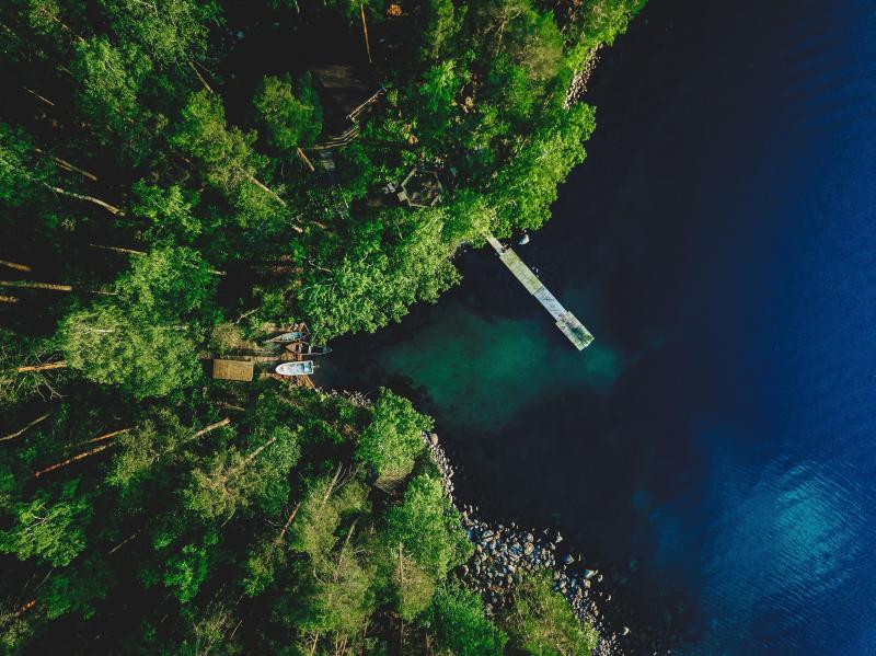 BAROMETRU. Cum a afectat pandemia COVID-19 viața oamenilor din întreaga lume? Cât vor da românii pe vacanța de vară?