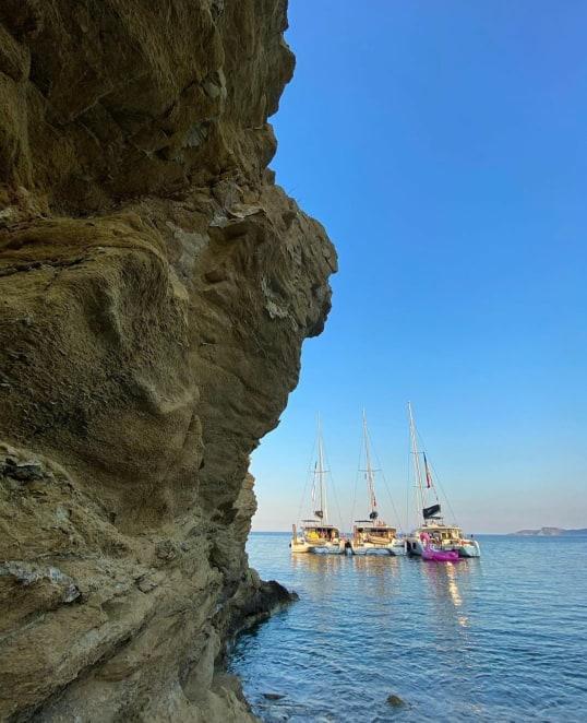 Imagini din vacanța Deliei! Cum arată paradisul unde se răsfață frumoasa artistă! | Galerie Foto