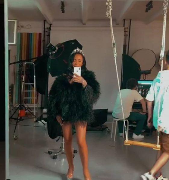 De la șef de șantier, la prințesa pe tron. Ruby, superbă în ultimul pictorial | Foto