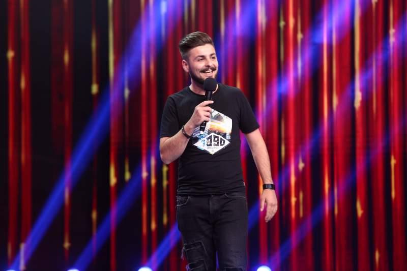 Edi Vacariu este marele câștigător al sezonului 8 iUmor! Concurentul a făcut show cu un super număr de stand up comedy