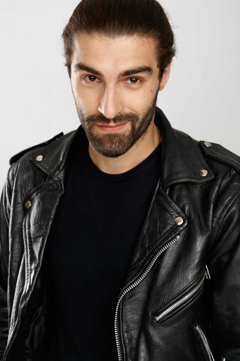 Daniel Nuță, dezvăluiri pentru „Vara cu 100 de prieteni”! Cum se distrează actorul din "Sacrificiul" | Video