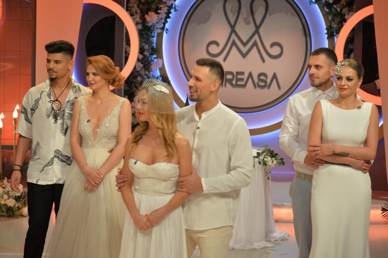 Andra şi Armando au câştigat competiţia Mireasa şi marele premiu de 40.000 de Euro! 2 cupluri au decis să se căsătorească în direct!