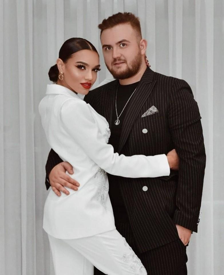 Karmen, fata lui Adi Minune, scene fierbinți pe plajă! Ce a făcut artista împreună cu soțul ei, chiar în văzut tuturor! | FOTO