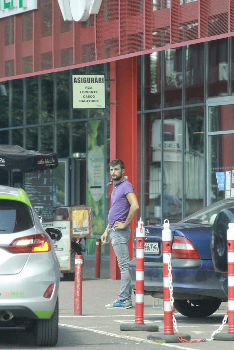 Soțul Oanei Roman și-a găsit un nou loc de muncă! Nu o să-ți vină să crezi cu ce se ocupă Marius Elisei | FOTO