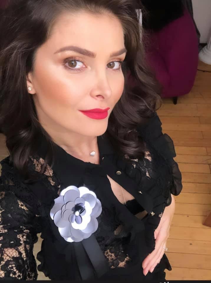 Alina Pușcaș și-a făcut un superb tatuaj! Cum arată și ce semnificație profundă are! "Da e al meu. Este o reinterpretare a "Creației" lui Michelangelo"