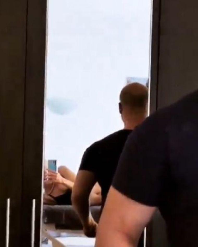 Lidia Buble, în lenjerie intimă alături de un alt bărbat. Ce făceau cei doi | FOTO