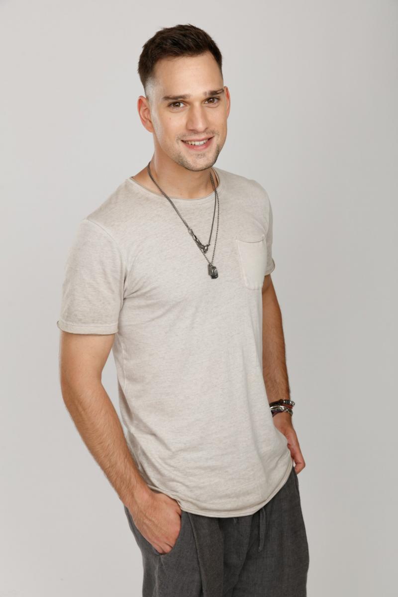 Vlad Gherman, pregătiri intense! Află ce planuri are actorul, pentru această vară! | Video