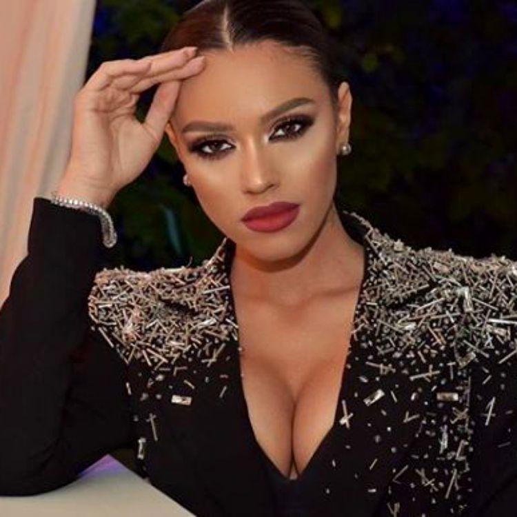 Îți dau lacrimile! Karmen Simionescu, mesaj emoționant pentru părinții ei. Ce le-a transmis vedeta: "A trebuit să mă desprind ușor de ei"