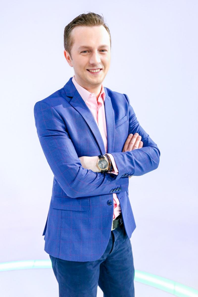 Bogdan Alexandru, prezentatorul Observatorului, dezvăluiri despre planurile din aceasta vară! | Video