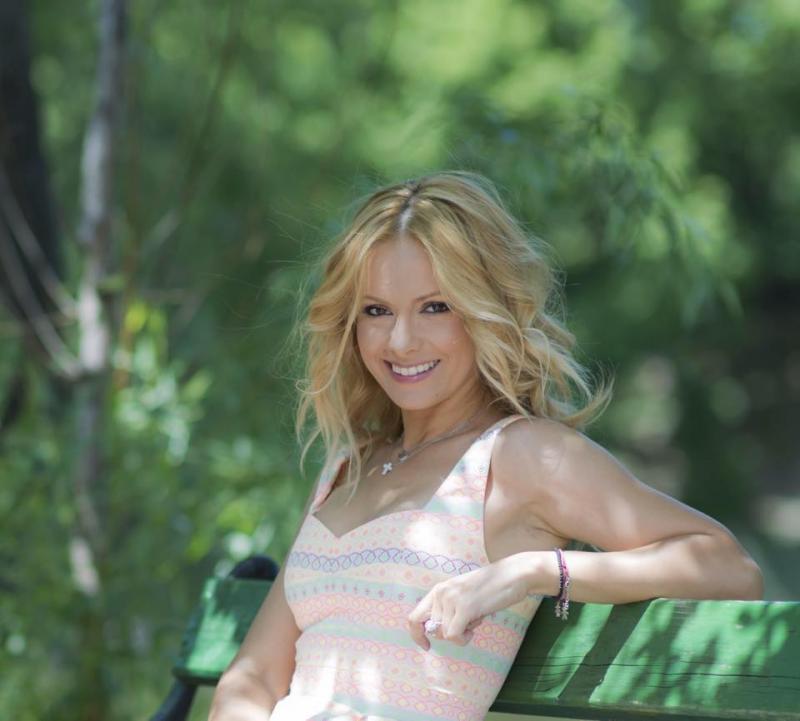 Simona Gherghe revine în televiziune? Ce emisiune vrea să prezinte vedeta: "Mi-e dor de starea aia de live"