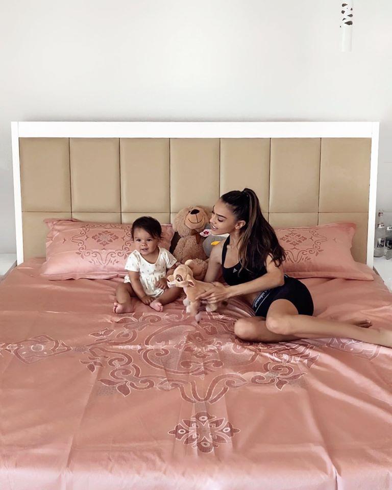 Karmen a trecut prin momente grele, din cauza fiicei sale. Nepoata lui Adrian Minune s-a îmbolnăvit iar: "Am fost foarte stresată, nu s-a simțit bine"