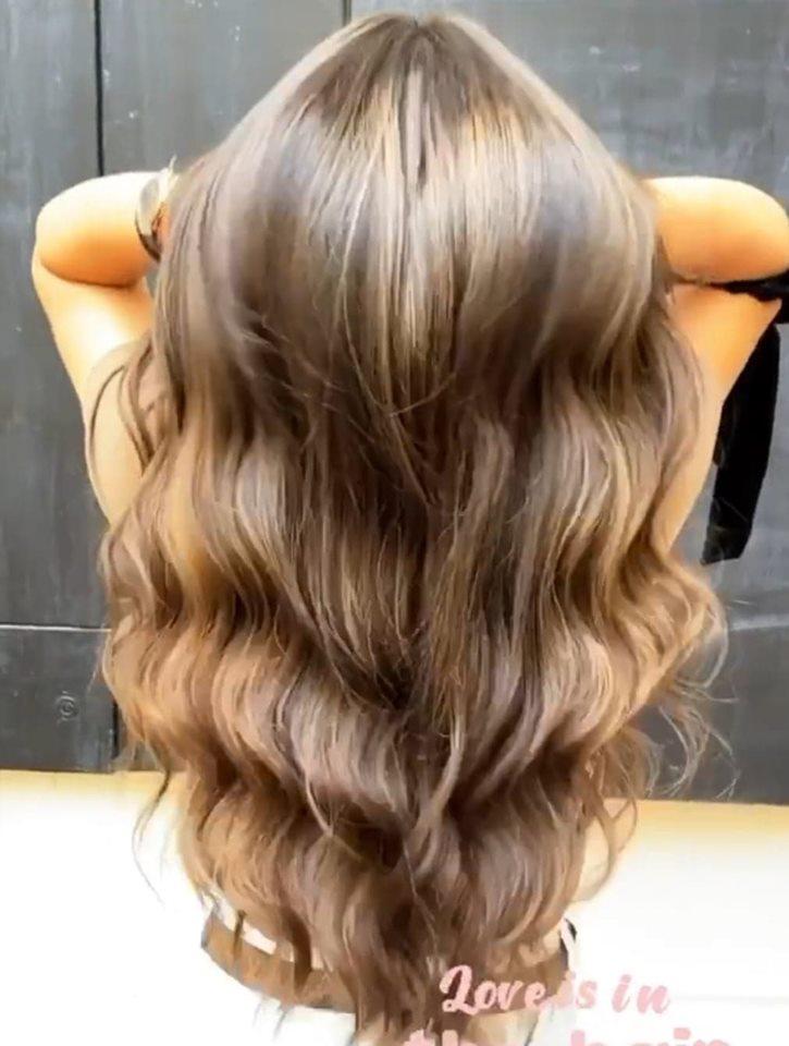 Vladuța Lupău, schimbare majoră de look! Artista și-a vopsit părul pentru prima dată! Cum arată acum vedeta! | Foto