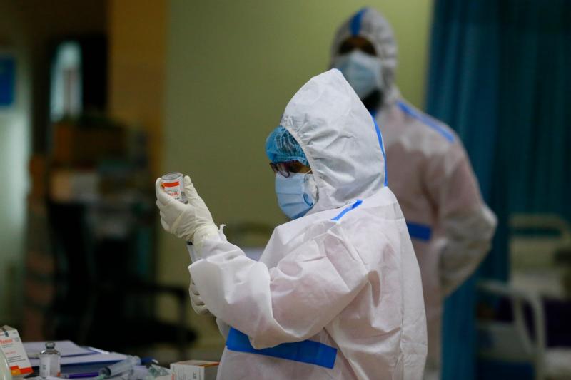 Ultimă oră! Încă o explozie de cazuri de coronavirus, în România! Un nou record! 1.112! 25 de noi decese! Câte persoane se află la ATI