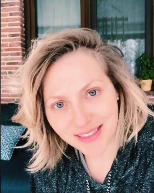 Chipul la control: Vei rămâne surprins să vezi cum arată Mirela Vaida fără pic de machiaj! Regina audiențelor, mai naturală ca oricând! | Foto