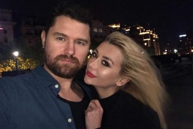 Nuntă mare în showbiz! Denisa Tănase, de la Bambi, se căsătorește! Când va avea loc evenimentul: "O să fie mai restrâns cu persoane foarte apropiate"