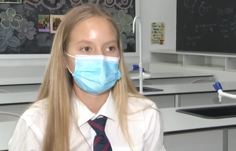 Eleva de aur a României i-a uluit pe profesori! Are doar medii de zece și este olimpică la patru materii: „Predau de 20 de ani și nu am văzut copii ca ea”