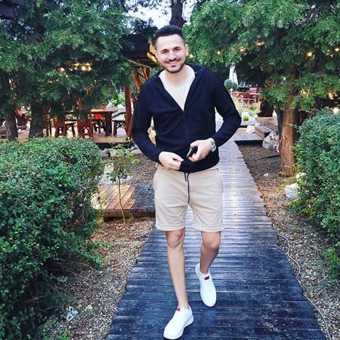 Îți mai amintești de Costi de la "Mireasa"? Cum își "vrăjește" frumușelul magician admiratoarele  și ce planuri de viitor are fostul concurent | FOTO