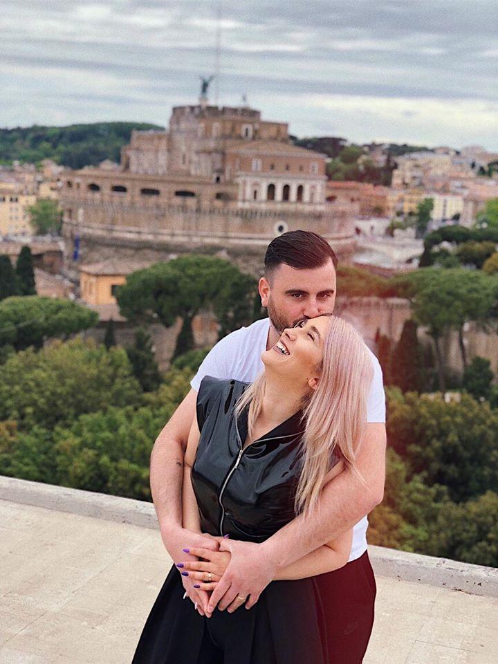 FOTO | Cătălin Rizea își sărbătorește ziua de naștere alături de Adda. "Macar de ziua lui să nu-l bați!". Ce i-a transmis soția la ceas aniversar