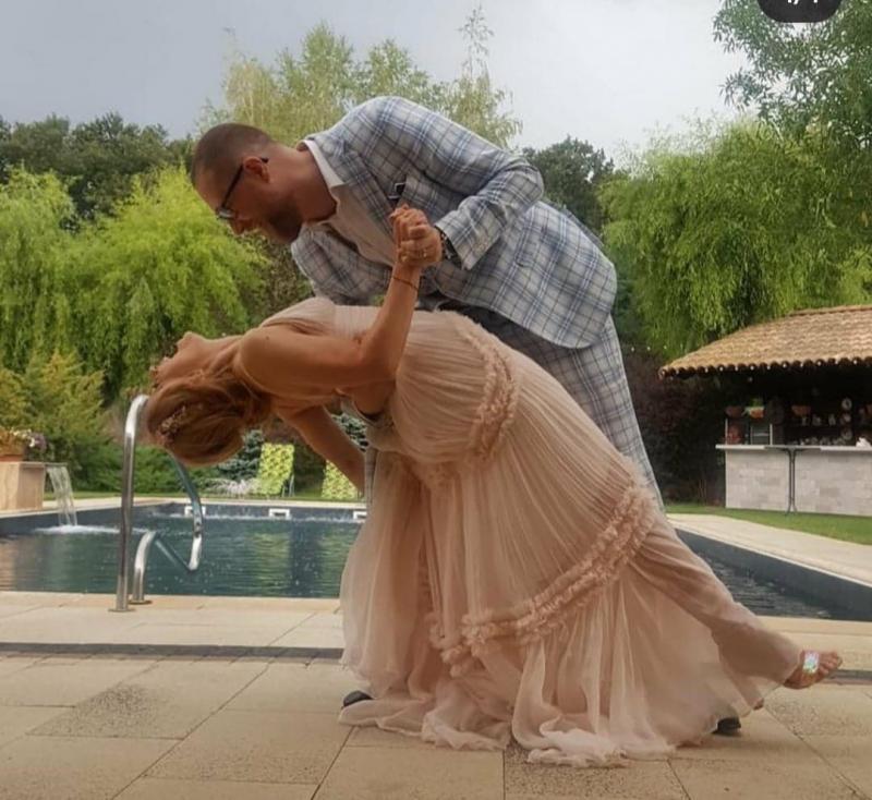 Aniversare în familia Simonei Gherghe! Fosta prezentatoare a postat fotografii de la marele eveniment! | FOTO