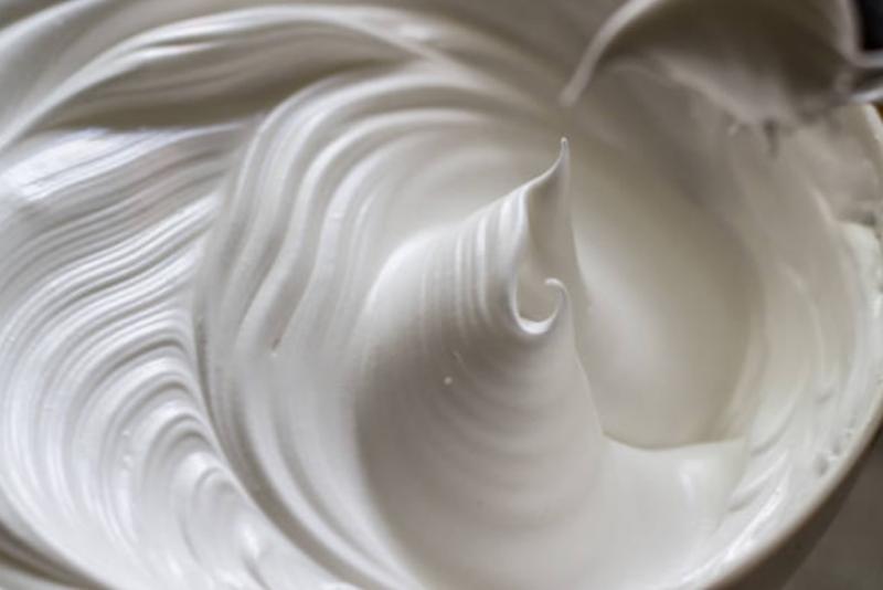 Pavlova: Rețeta divină inspirată de celebra balerină Anna