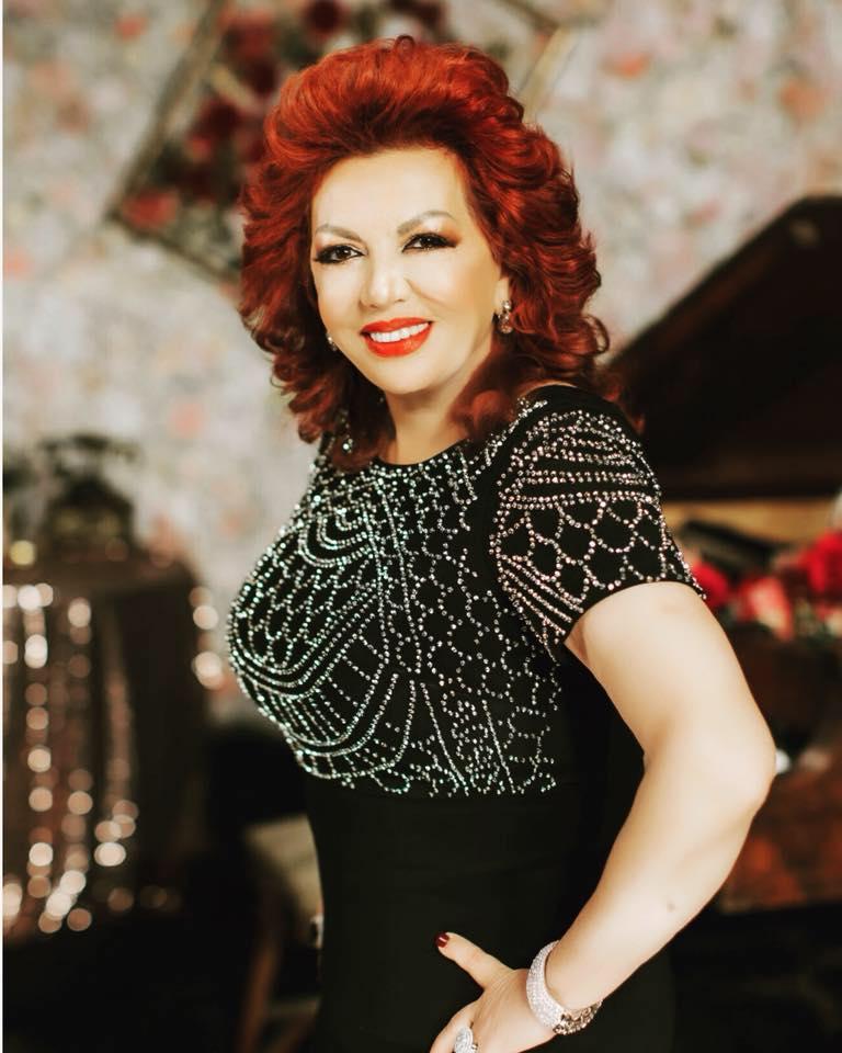 Wow! Are o casă precum un muzeu și o colecție de mașini dintre cele mai luxoase! Cum arată locuința lui Carmen Harra! | VIDEO