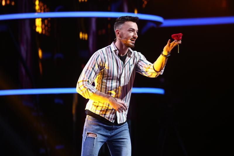 Urmează o întâlnire extrem de sexy la Rămân cu tine! Cine este blonda care l-a cucerit pe Cristi: „Brioșele se fac mai bine în doi”