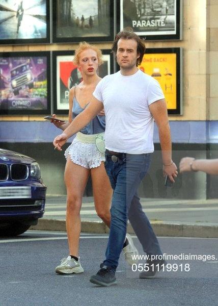 Oau, ce apariție sexy! Ce ai făcut, Anna? Tatăl tău nu ar fi prea mândru! Fiica celui mai bun jucător de tenis al lumii a tăiat răsuflarea bărbaților