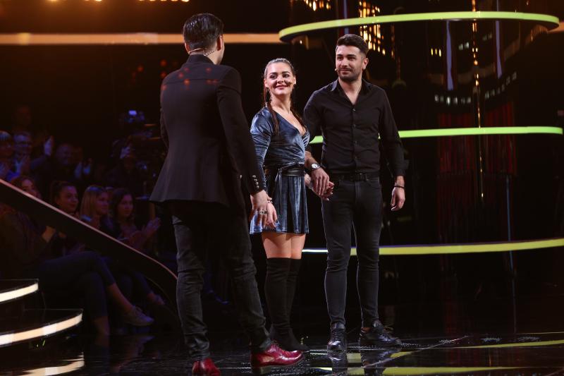 „La fix! Dacă te întorci acuma, direct mare pup”. Edy Adrian a făcut spectacol la emisiunea Rămân cu tine: „Țelul meu este să fac bani”