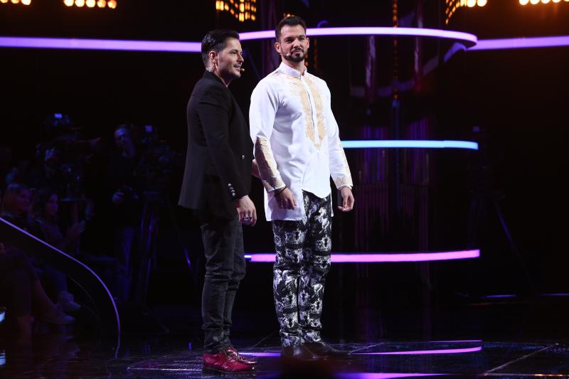 „La copii cum te prezinți?”. Armand le-a înnebunit pe concurentele de la Rămân cu tine! Ce talent ascuns are pretendentul