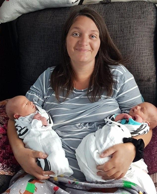 „Tati a murit cu trei ani înainte ca mami să ne nască!”. O femeie a îndeplinit cel mai mare vis al soțului ei răpus de cancer. „I-am promis. Ne-am iubit enorm!” – Foto