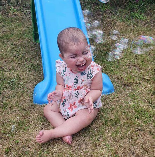 Bebelușa care i-a lăsat muți pe medici: „Mai există alte patru cazuri de fetițe afectate, în istorie!” Nimeni nu știe cum va evolua boala