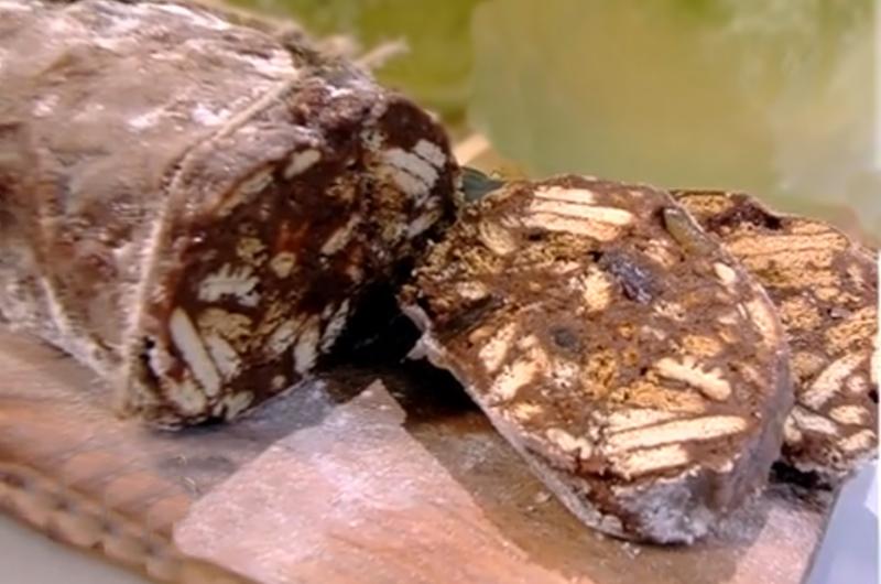 Salam de biscuiți cu ciocolată. O rețetă de desert cu gust de copilărie