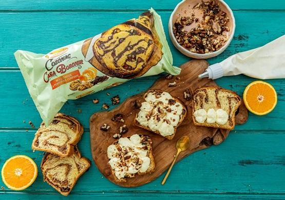 Rețetă Cozonac Pufos cu cremă mascarpone și nucă pralinată